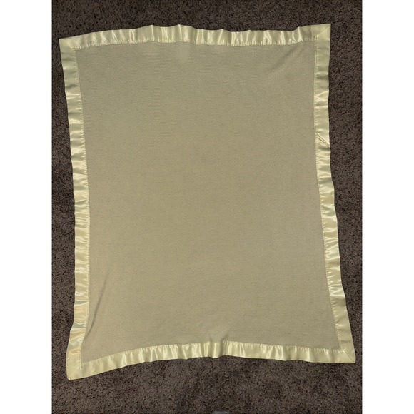 Vintage Butter Yellow Waffle Weave Acrylic Baby Blanket Nylon Trim Baby Morgan? - Picture 3 of 4